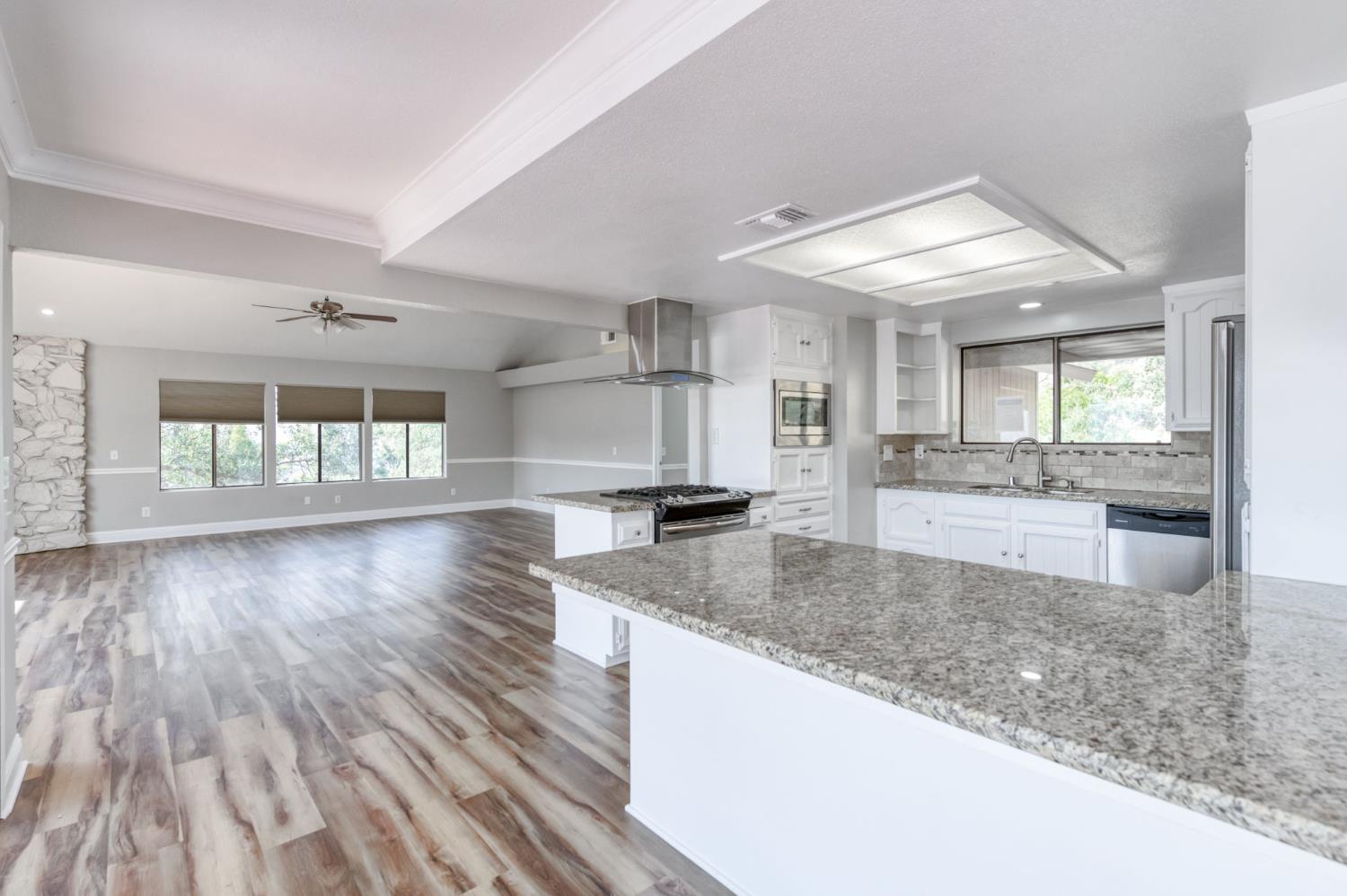 20515 Galileo Ct, Friant, CA 93626