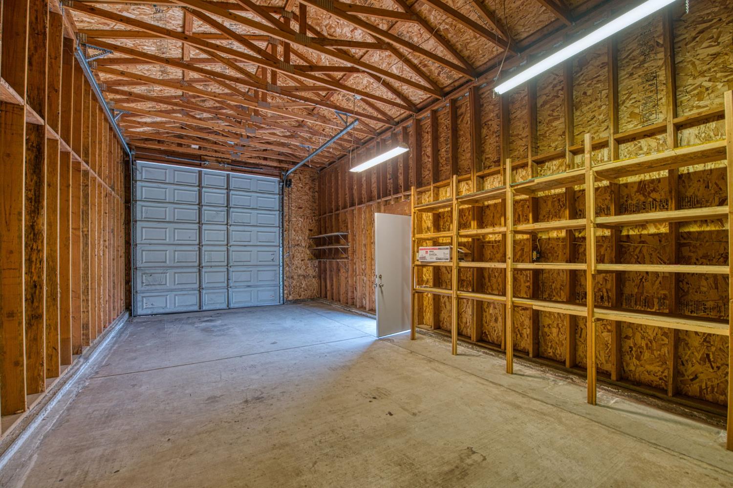 6377 N Genoa Ave, Fresno, CA 93722