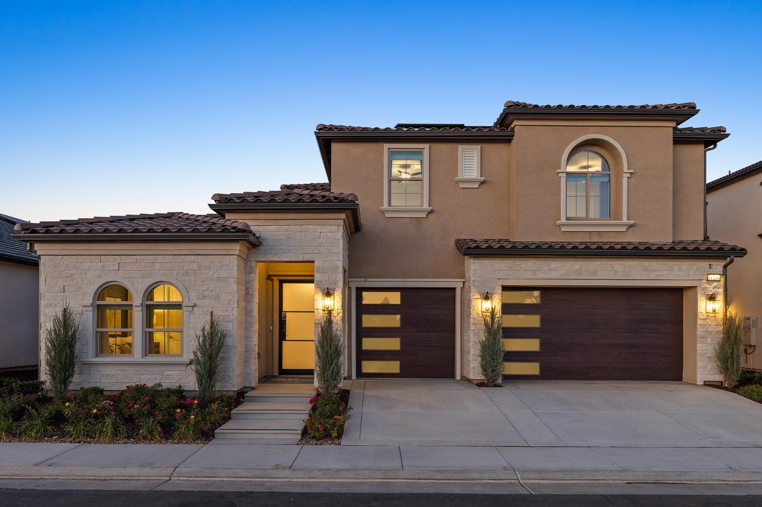 11214 N Via Ravenna Dr