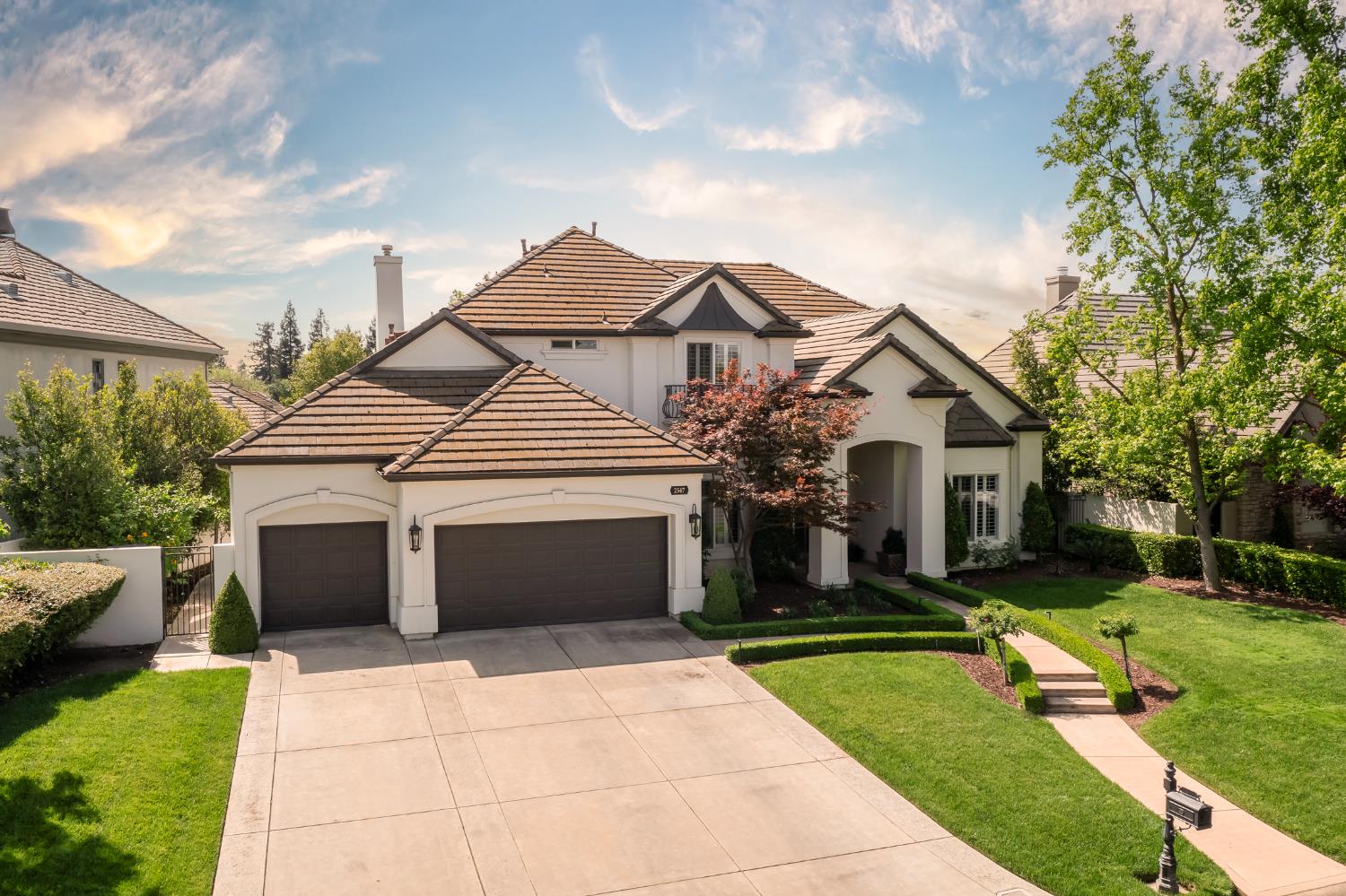 2547 W Lake Van Ness Cir