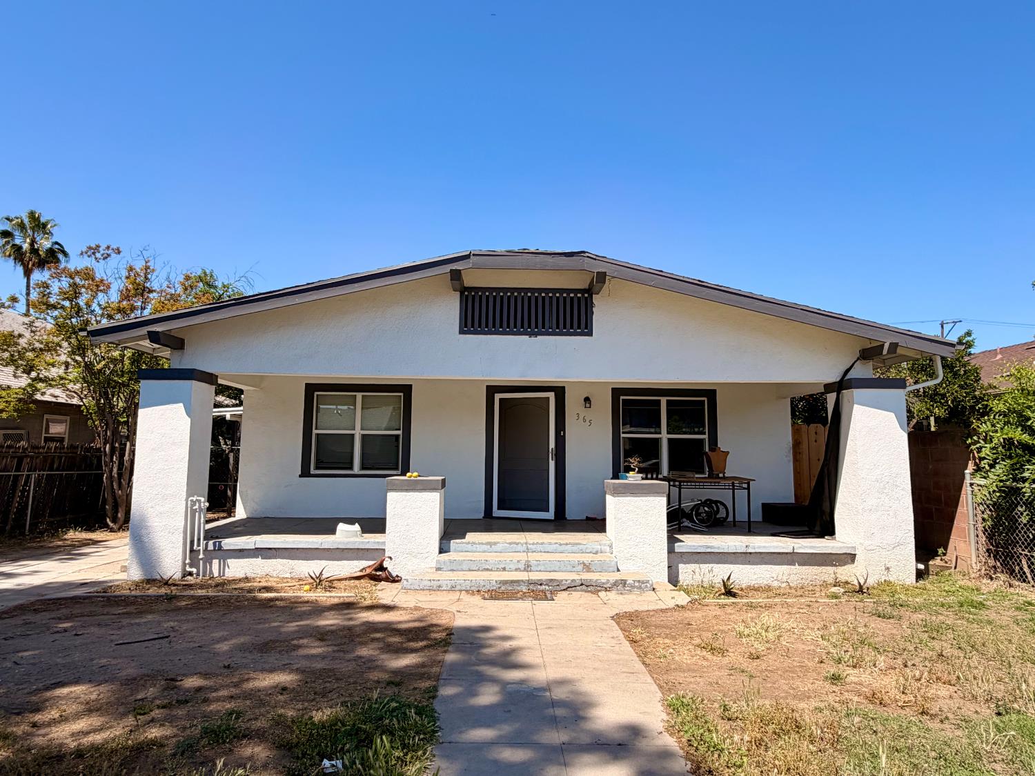 365 N Echo Ave