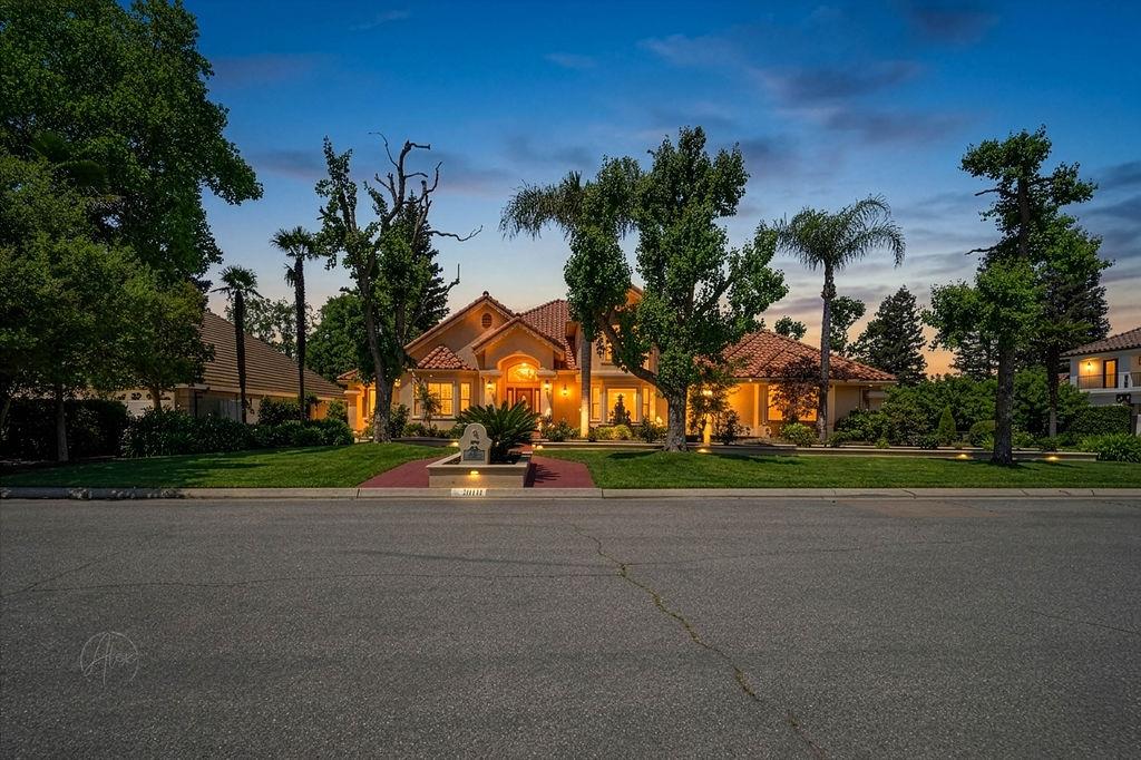 10111 N Spanish Bay Dr