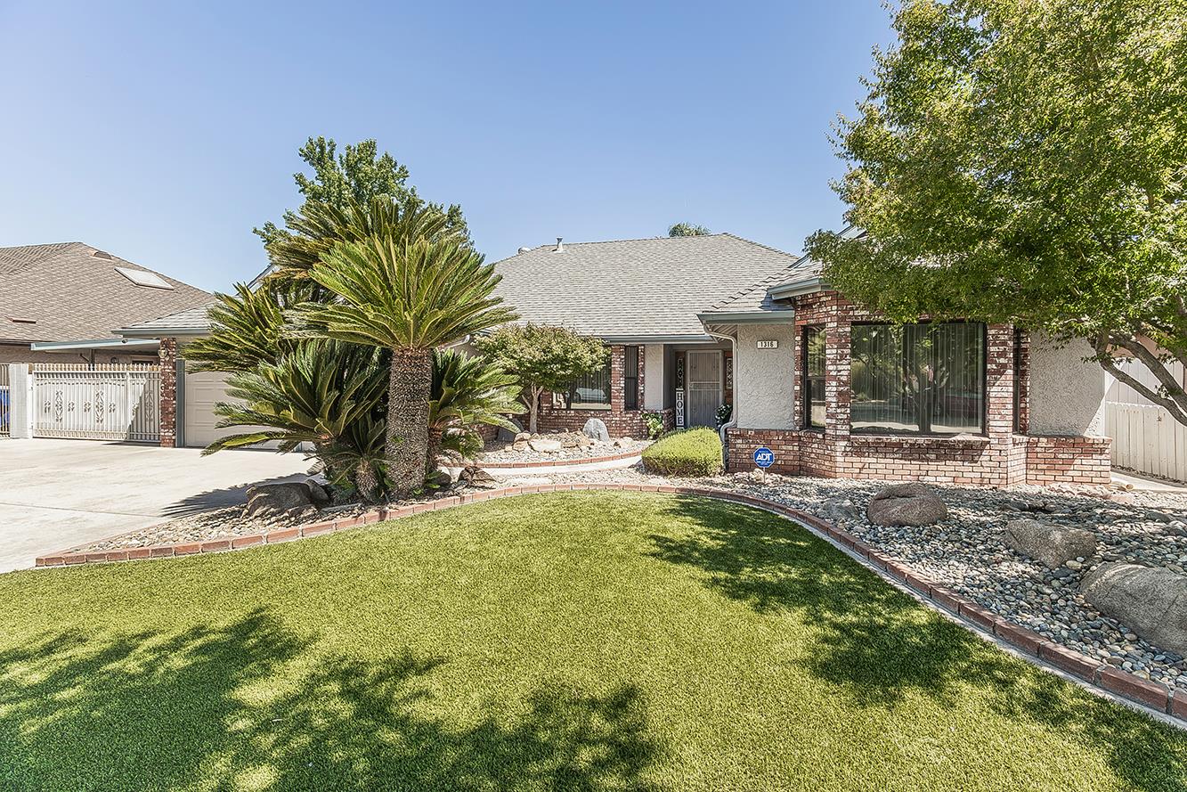 1316 W Palo Alto