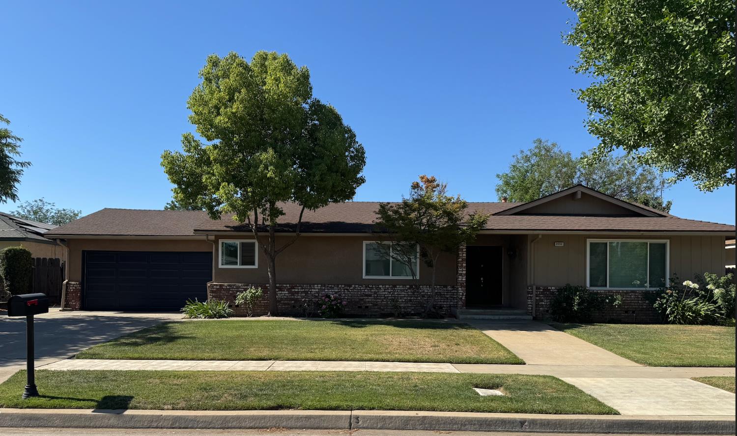 2051 E Fremont