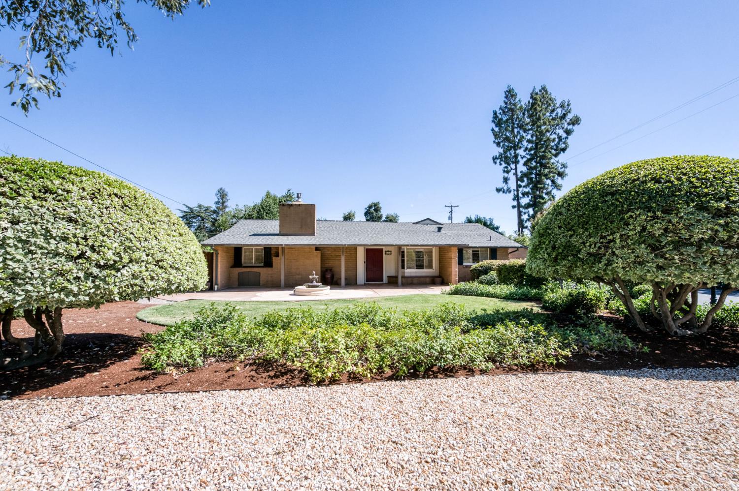 812 E Rialto Ave