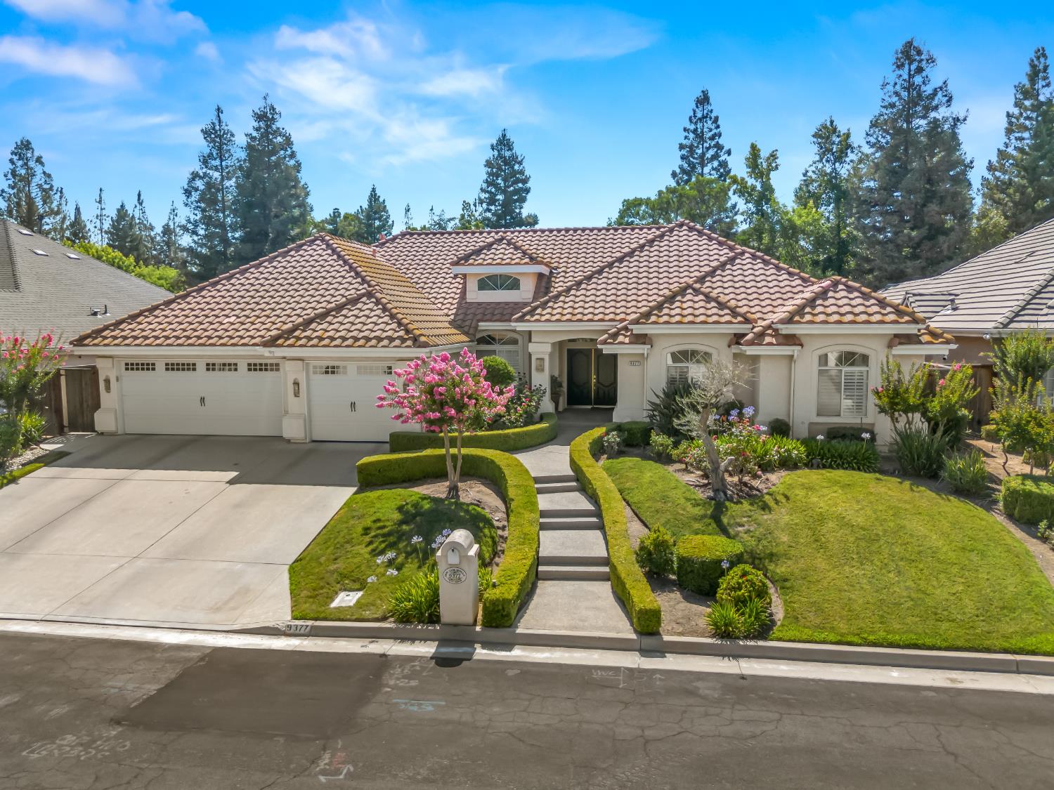 9377 N Saint Martin Dr