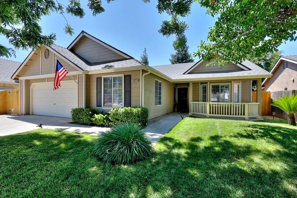5659 W Menlo Ave