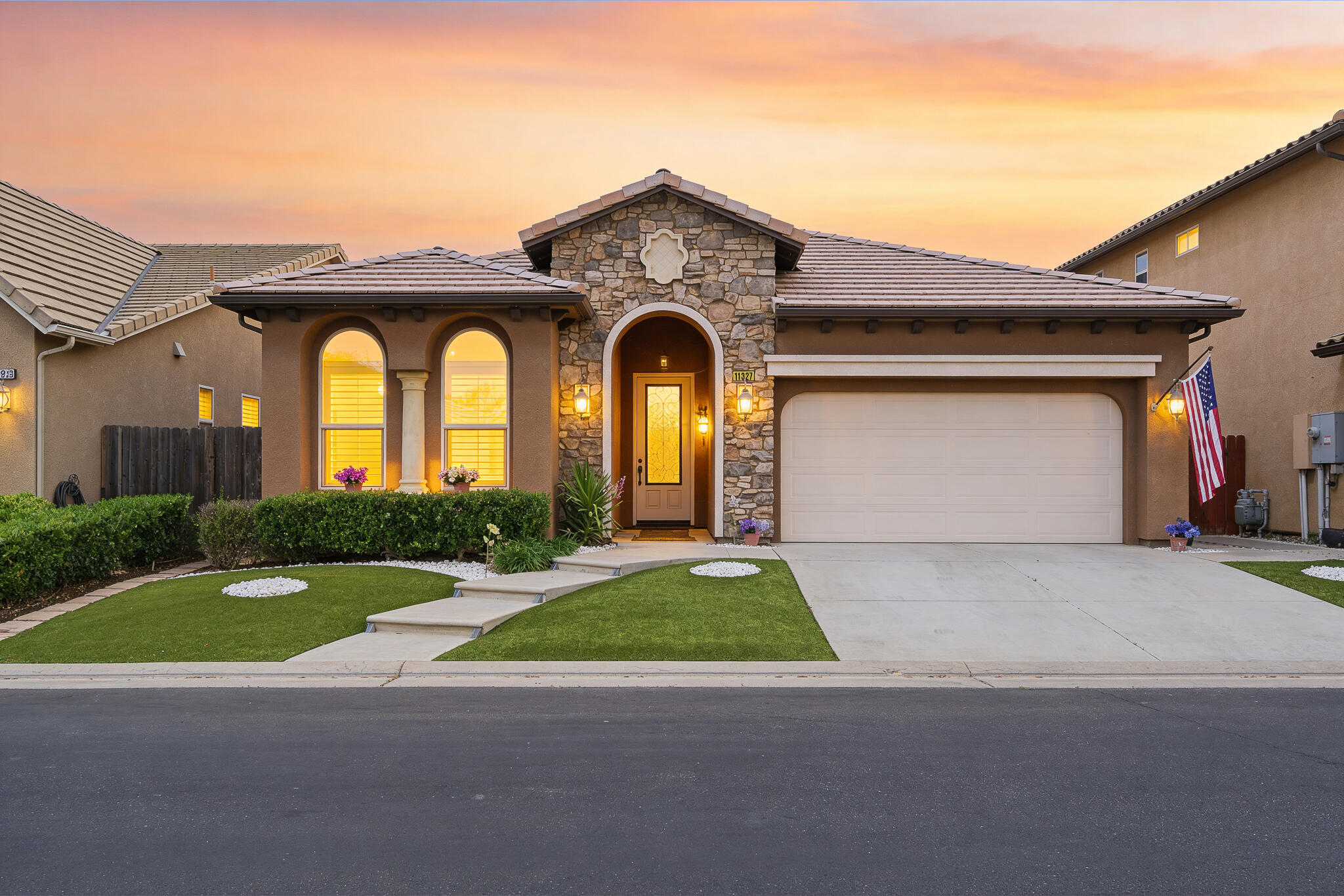 11327 N Via Napoli Dr